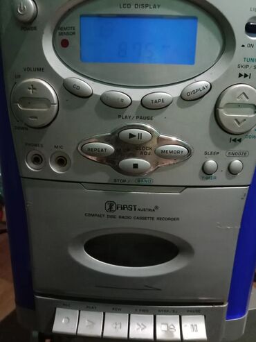 Zvučnici i stereo sistemi: Mini linija, marke First, kupljena u Austriji. Ima CD plejer, radio — 11
