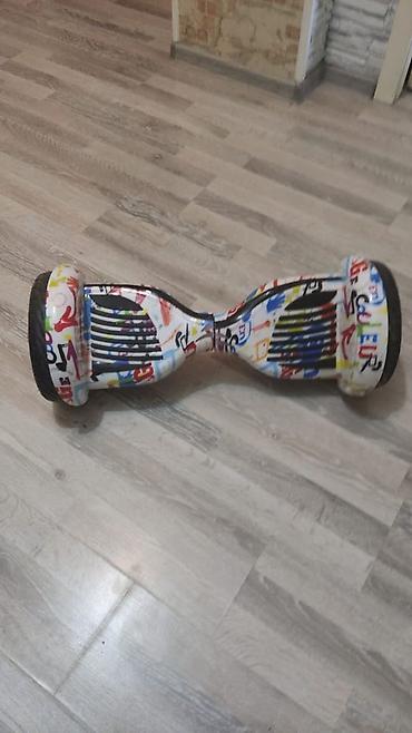 Электротранспорт: Çoxrəngli qrafiti dizaynına malik bu hoverboard balanslı sürmə — 3