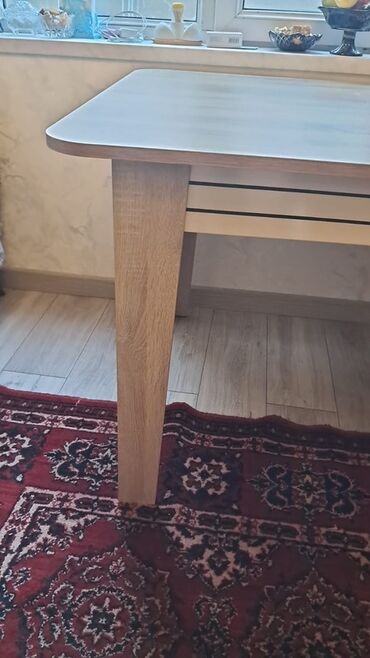 vaqonka taxta: Qonaq otağı üçün, İşlənmiş, Açılan, Kvadrat masa, 12 stul