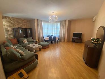 bir otaql: Xətaidə 3 otaqlı (148 kv) səliqəli mənzil kirayə verilir.Ev təmirlidir — 2