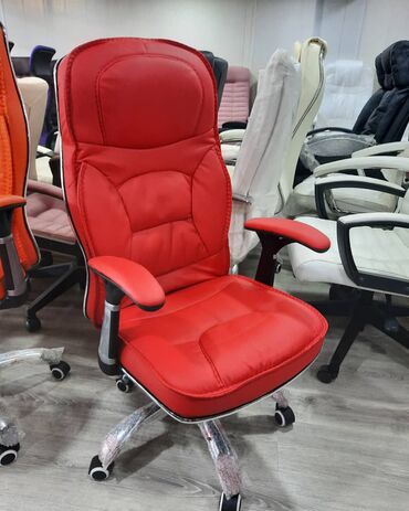Ofis və oyun kresloları: Yeni, Təkərli, Qolları tənzimlənir, Parça — 24