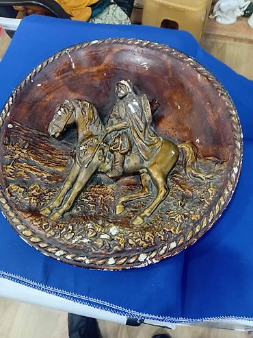 Digər ev dekoru: Dekorativ kolleksiya dəsti 1) Relyefli divar boşqabı – dairəvi — 1