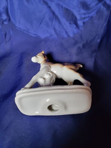 Ostali kućni dekor: Figura konja nova nemacka Foreign 70te. Porcelanska figura. mereni — 9