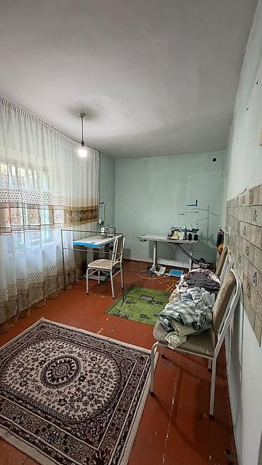 без хазайн дом: В Сокулуке продается дом на участке 4 соток, по факту 6 соток! Дом — 9
