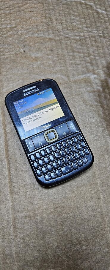Tavalar: Samsung E2222 Duos, rəng - Qara, İki sim kartlı