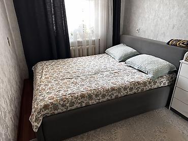 кровать двух: Цена договорная!!! Двуспальная кровать с мягким высоким изголовьем - — 2