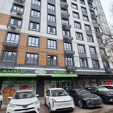 Продажа магазинов: Продажа магазинов В жилом доме, 134 м², Отдельный вход, 1 этаж — 1