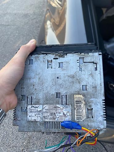s1000rr qiymeti: 2 650w, 2 700w, 2 750w Pioneer kalonka satılır.Yanında tülpan — 9
