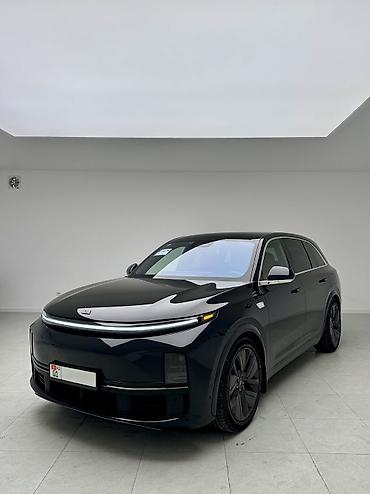 Lixiang: Lixiang L7: 2023 г., 1.5 л, Автомат, Электромобиль, Кроссовер — 1