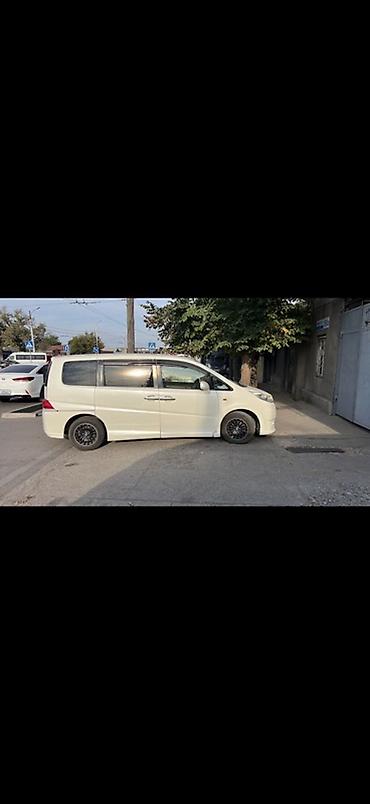 Honda Stepwgn: 2006 г., 2 л, Автомат, Газ, Минивэн