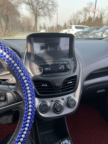 Chevrolet: Chevrolet Spark: 2016 г., 2 л, Типтроник, Бензин, Хэтчбэк — 8