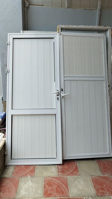 demir qapi bezekleri: Tualet üçün İşlənmiş Plastik qapı 90x205 sm Çərçivə ilə, Ünvandan götürmə