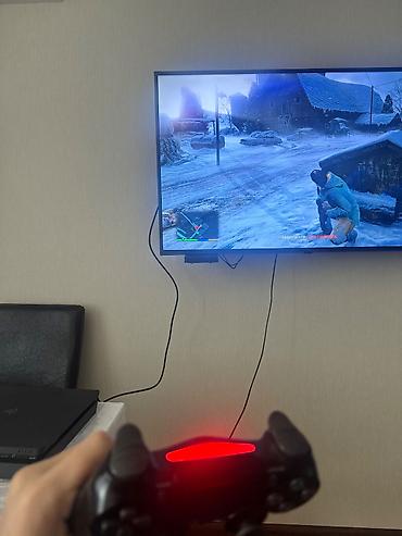 PS4 (Sony Playstation 4): PROŞİVKA-dır Plombu açılmayıb, ustada olmayıb Pultlar ikisidə — 4