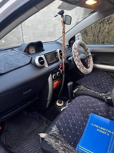 Toyota: Toyota ist: 2003 г., 1.3 л, Автомат, Бензин, Хэтчбэк — 10