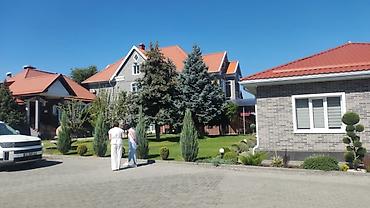 4: 1100 м², 6 комнат и более, 4 мкр — 1