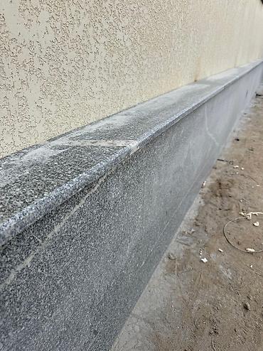 Фасадные гранитные плитки: Гранит, Сары Таш, подоконник, соколь, столешница Гарантия качество — 9