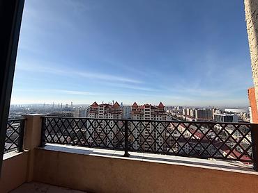 Uzunmüddətli kirayə mənzillər: Qara-Qarayev metrosunun duz yani. 3 otaq 116 kv. Menzil 19 mertebenin — 3