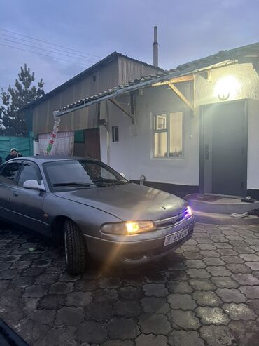 Mazda: Mazda 626: 1994 г., Хэтчбэк — 2