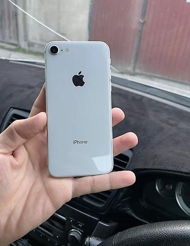 Apple iPhone: IPhone 8, Б/у, 64 ГБ, Серебристый, Чехол, 100 % — 1
