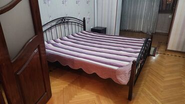 Ev üçün digər mebel: İşlənmiş, İkinəfərlik çarpayı, Bazasız, Matras ilə, Siyirməsiz, Azərbaycan
