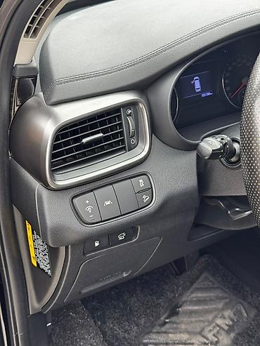 roewe ei5 2021: Kia Sorento: 2019 г., 2 л, Автомат, Дизель, Кроссовер — 4