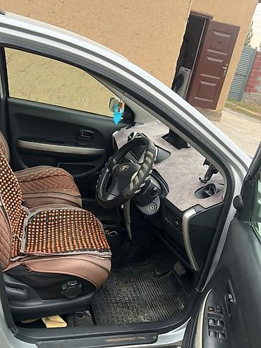 corolla runx: Toyota Ist: 2004 г., 1.3 л, Автомат, Бензин — 4