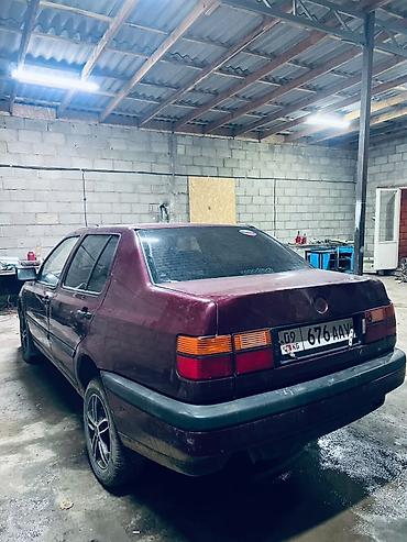 варио vario: Volkswagen Vento: 1992 г., 1.8 л, Механика, Бензин, Седан — 5