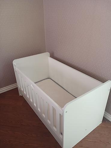 Мебель: Ağ rəngli uşaq beşiyi və döşək - Material: möhkəm MDF/taxta, hamar və — 3