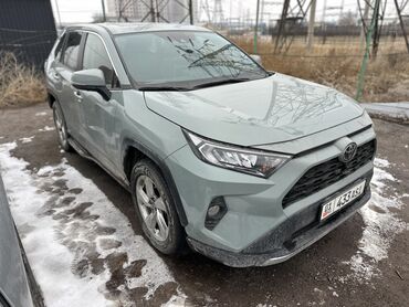 Toyota: Toyota RAV4: 2020 г., 2 л, Автомат, Бензин, Кроссовер