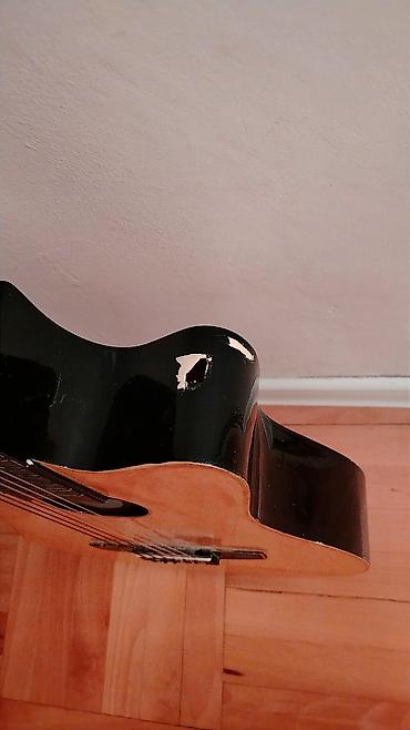 Спорт и хобби: Endirim olacaq. Uzunlugu 97sm. Qiragi bir az sinib amma gitarani — 5