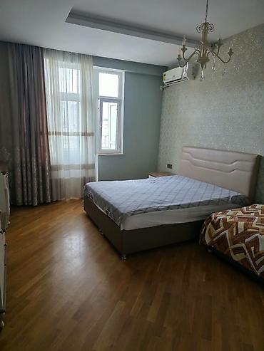 zigda kirayə evler: Ev Xətai m/s-a 4-5 dəq piyada məsafədə yerləşir. 1 xanım otaq yoldaşı — 1