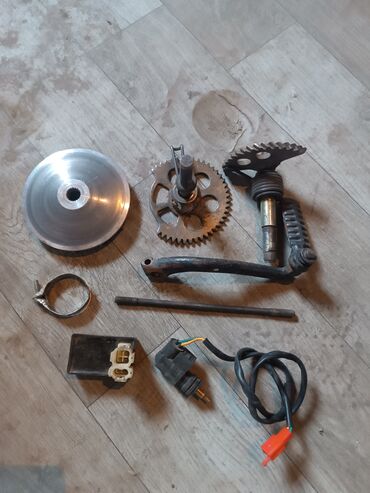 ремень для скутера: Продаю рабочие запчасти на скутер 150сс подойдет на двигатели