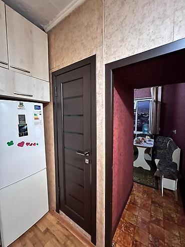 105 с: 2 комнаты, 55 м², Пишпек 105 серия, 5 этаж, Косметический ремонт — 3