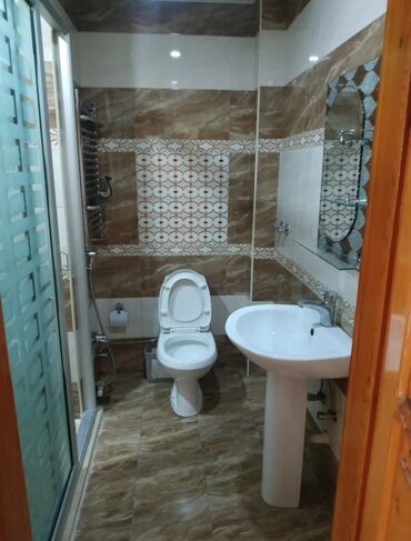Kirayə mənzillər: Nefciler metrosuna 10 deq mesafede 2 otaqi bina evi kiraye verilir
