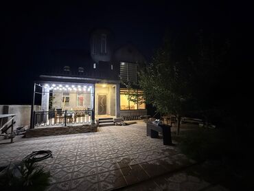 Uzunmüddətli kirayə mənzillər: Modern dizaynda geniş mənzil - Açıq planlı qonaq otağı: mərmər — 8