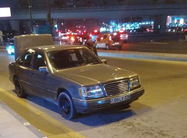 etir: Mercedes-Benz E 200: 2 l | 1992 il Sedan