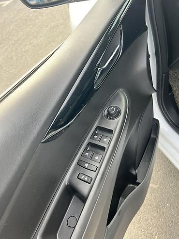 Chevrolet: Chevrolet Spark: 2016 г., 1 л, Автомат, Бензин, Хэтчбэк — 6