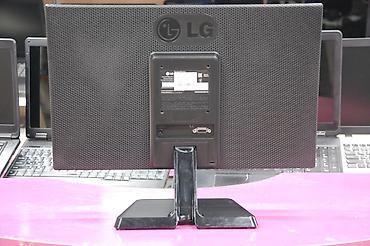 notebook mini: LG 19M37A-B LED monitor - Ekran diaqonalı: 19" - Panel: LED, mat səth — 3