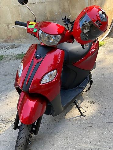 2 el scooter: Salam, mopedi Təzədi . Türkiyənindi. Cızığı belə yoxdu. Dəyərindən — 1