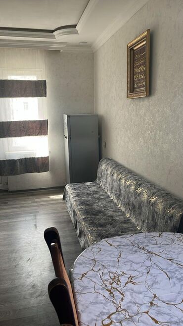 2 х комнатные квартиры: Yeni Yasamalda kiraye menzil verilir. 77 nőmreli maşrutun son