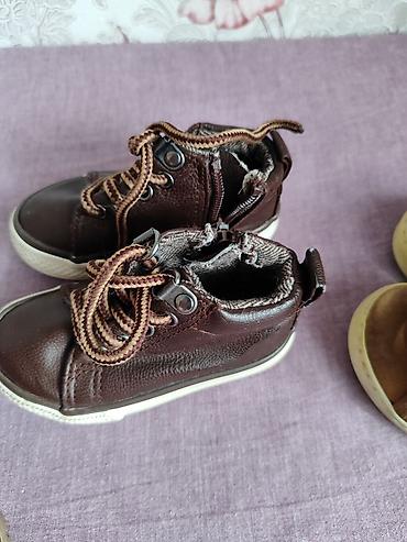 Детская обувь: Вся обувь в прекрасном состоянии,фирменные. Розовые Деми,внутри — 4