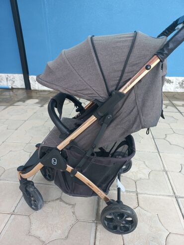 uwaq ucun: Klassik gəzinti arabası, İşlənmiş, Cins: Oğlan, Yaş: 30 ay, Ünvandan götürmə