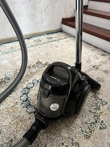 Чаң соргучтар: Жөнөкөй чаң соргуч Жаңы Bosch Чаң жыйнагыч түрү: Контейнер Толук төлөм — 3