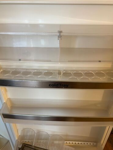 Soyuducular: İşlənmiş 2 qapılı Siemens Soyuducu Satılır, rəng - Ağ, Təkərli — 8