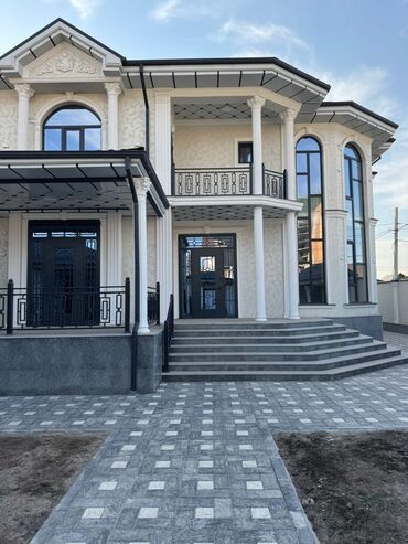 Продажа домов: Дом, 320 м², 5 комнат, Агентство недвижимости, Евроремонт — 1