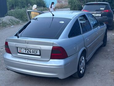 Opel: Opel Vectra: 2001 г., 1.8 л, Механика, Бензин, Хэтчбэк — 8