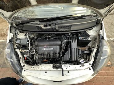 Honda: Honda Fit: 2002 г., 1.5 л, Вариатор, Бензин, Хэтчбэк — 8