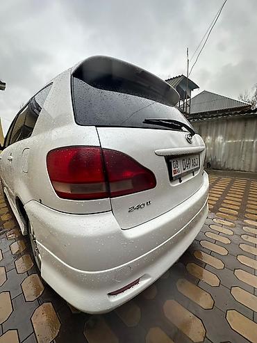 Транспорт: Toyota Ipsum: 2001 г., 2.4 л, Автомат, Бензин, Минивэн — 2