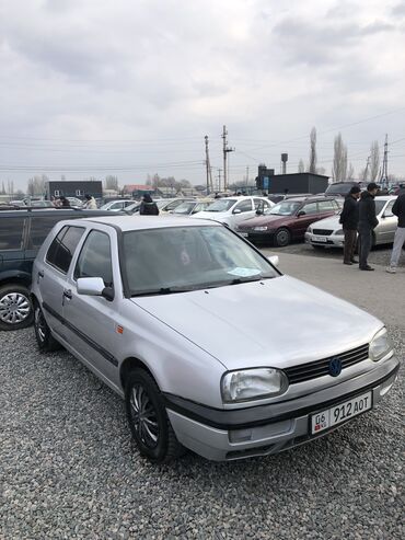 авто volkswagen: Volkswagen Golf: 1992 г., 1.8 л, Автомат, Бензин, Хэтчбэк