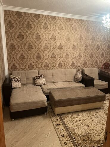 Köhnə tikili: Gəncə şəhəri Heydər Əliyev prospekti 32 nömrəli orta məktəbin qarşısı -da lalafo.az — 5 Köhnə tikili: Gəncə şəhəri Heydər Əliyev prospekti 32 nömrəli orta məktəbin qarşısı — 5